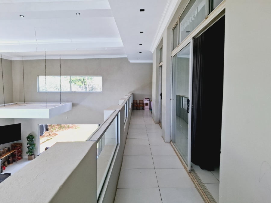 5 Bedroom Property for Sale in Rayton Free State